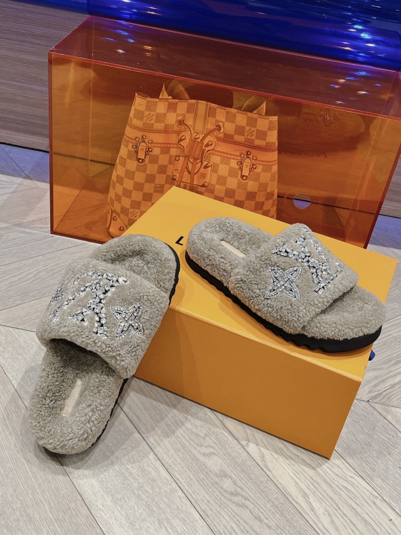 Louis Vuitton Slippers